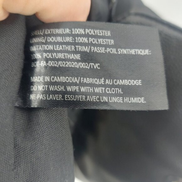 Botkier black nylon shoulderbag with logo straps and a leather flap - Picture 9 of 14